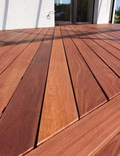 Child modal: Decking boards